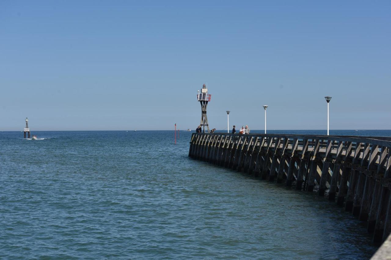 Le Petit Fort Beny-sur-Mer Exteriér fotografie